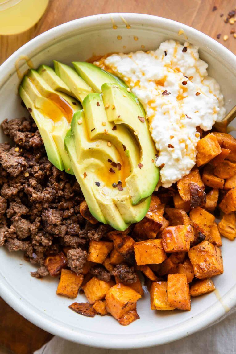 Bowl de carne con camote y miel picante: la receta viral de TikTok