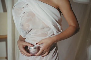 The Rub — Bálsamo Botánico para Cólicos y Tensión Menstrual