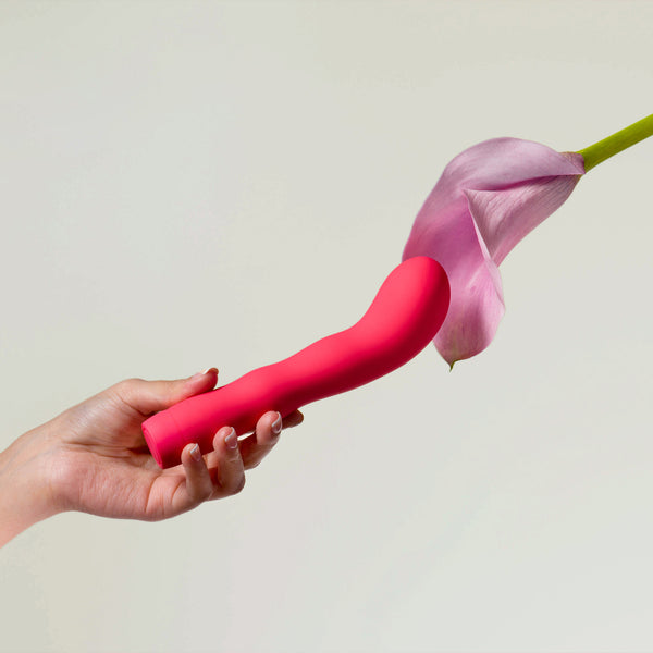 Juguete íntimo femenino The Romantic diseñado para bienestar, salud sexual y estimulación interna profunda.