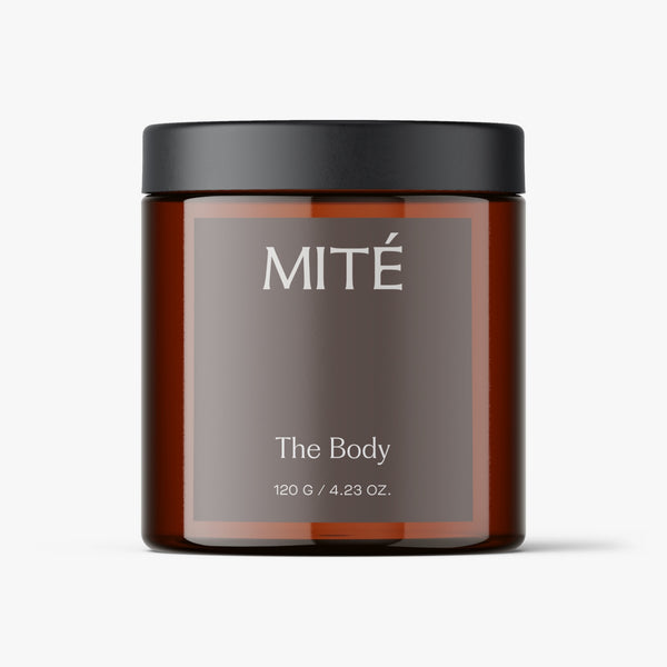 Exfoliante corporal natural MUNCH The Body en frasco ámbar, body scrub hidratante para piel suave y luminosa